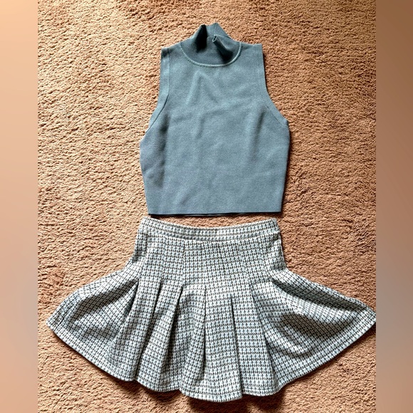 Plaid Pleated Skirt + Zara Mockneck Crop Top Med - Picture 1 of 2